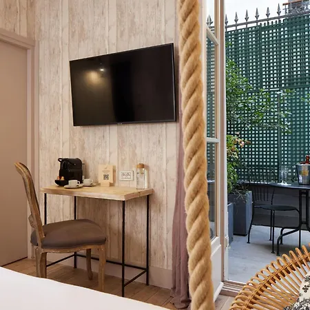 Les Plumes Hotel Parigi