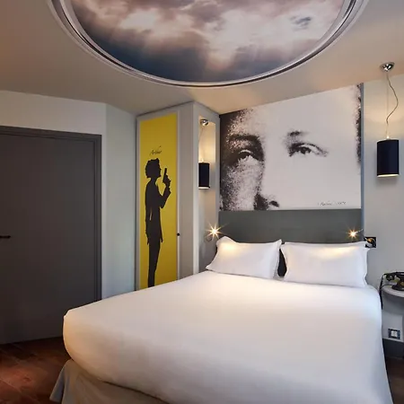 Les Plumes 4* Parigi
