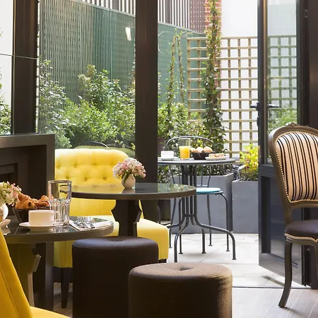 Hotel Les Plumes 4*