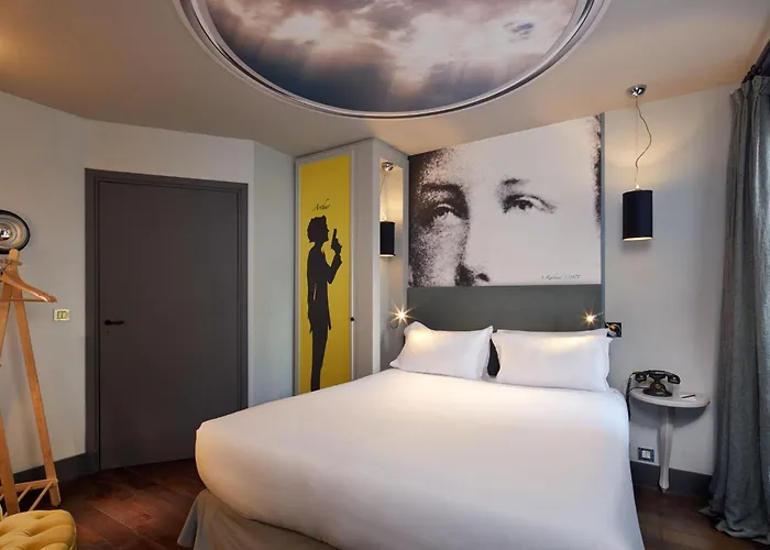 Les Plumes 4* Parijs