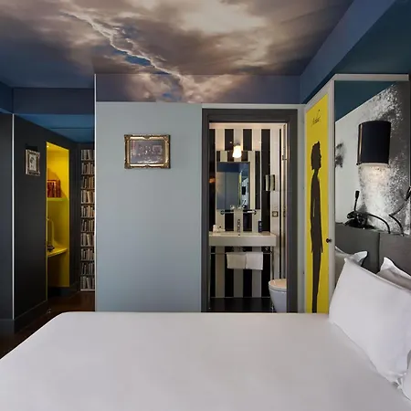 Hotel Les Plumes Paris