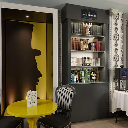 Les Plumes Hotell Paris