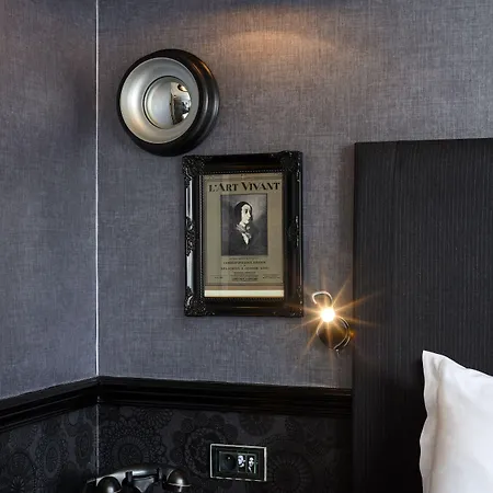 Hotell Les Plumes Paris