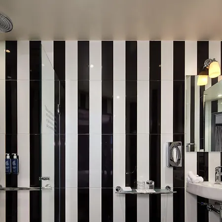 Les Plumes Hotel 4*