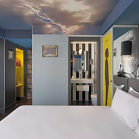 Les Plumes 4* Paris