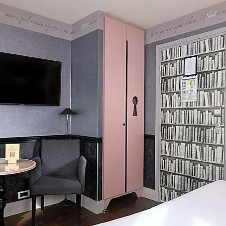 Otel Les Plumes 4*
