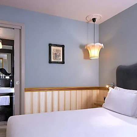 Otel Les Plumes 4*