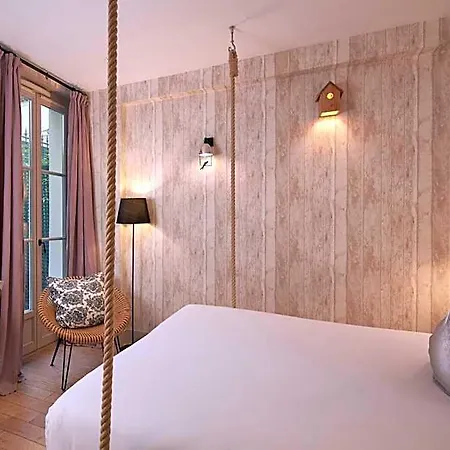 Les Plumes Otel