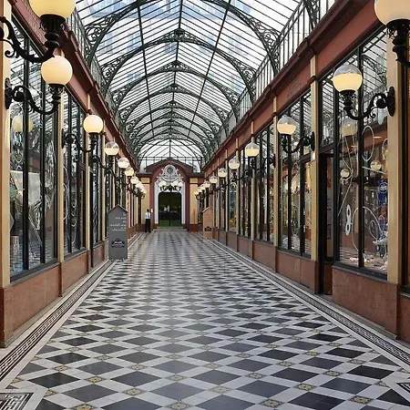 Les Plumes 4* Paris