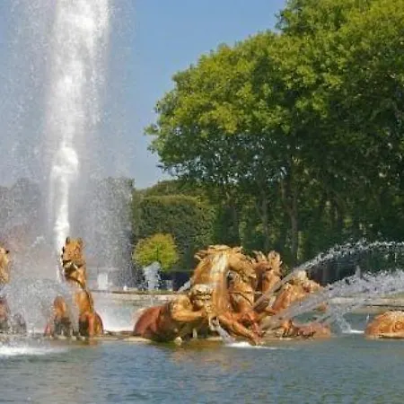 Les Plumes 4*
