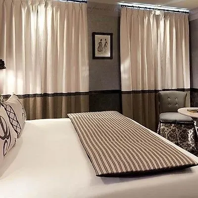 Hotel Les Plumes 4*