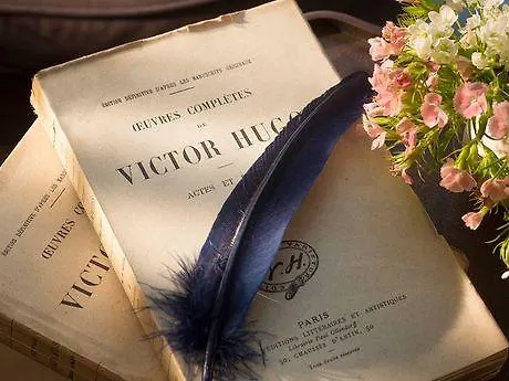 Les Plumes Отель