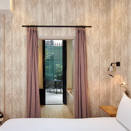 Hotell Les Plumes Paris